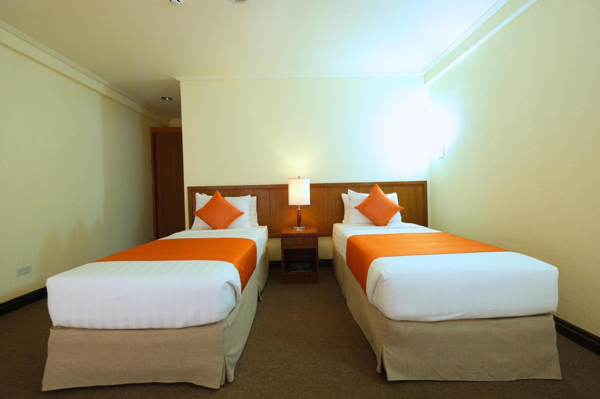 The Suites At Mount Malarayat Lipa City Zewnętrze zdjęcie